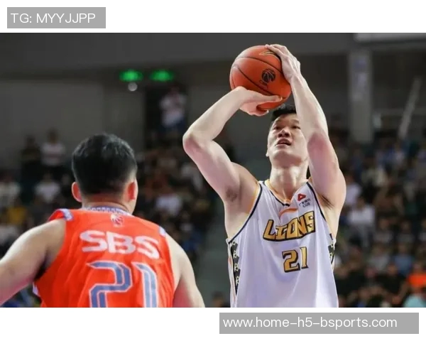 胡金秋：从篮球新星到球队核心的成长之路与未来展望